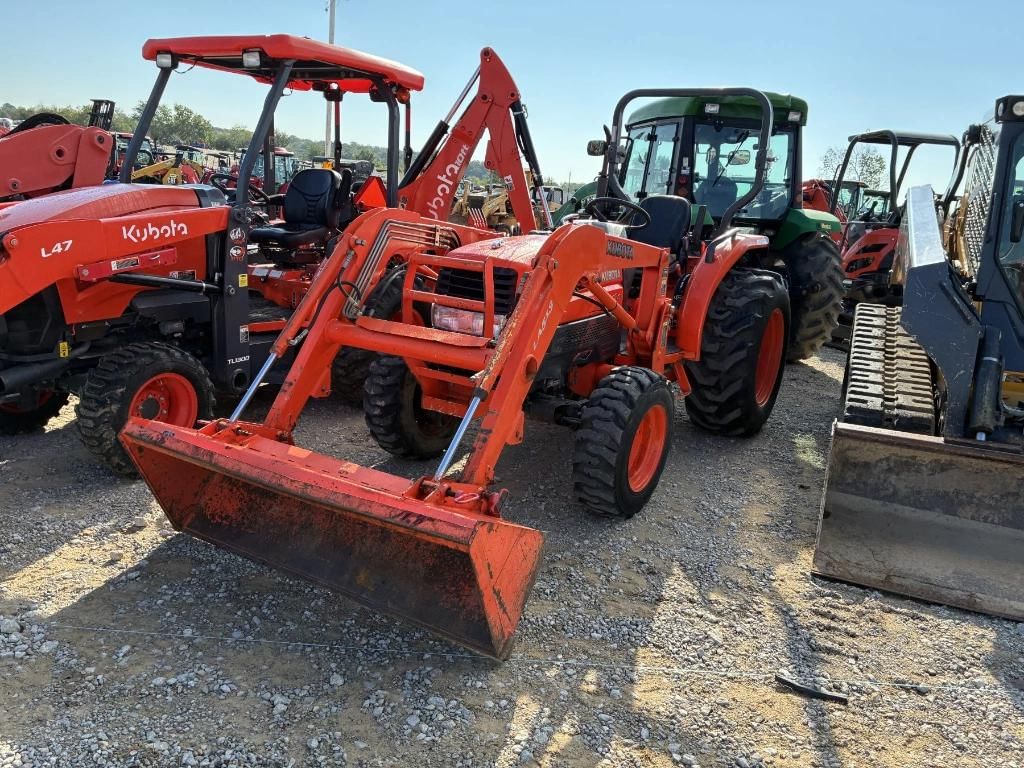 Kubota L3130D Equipment Image0