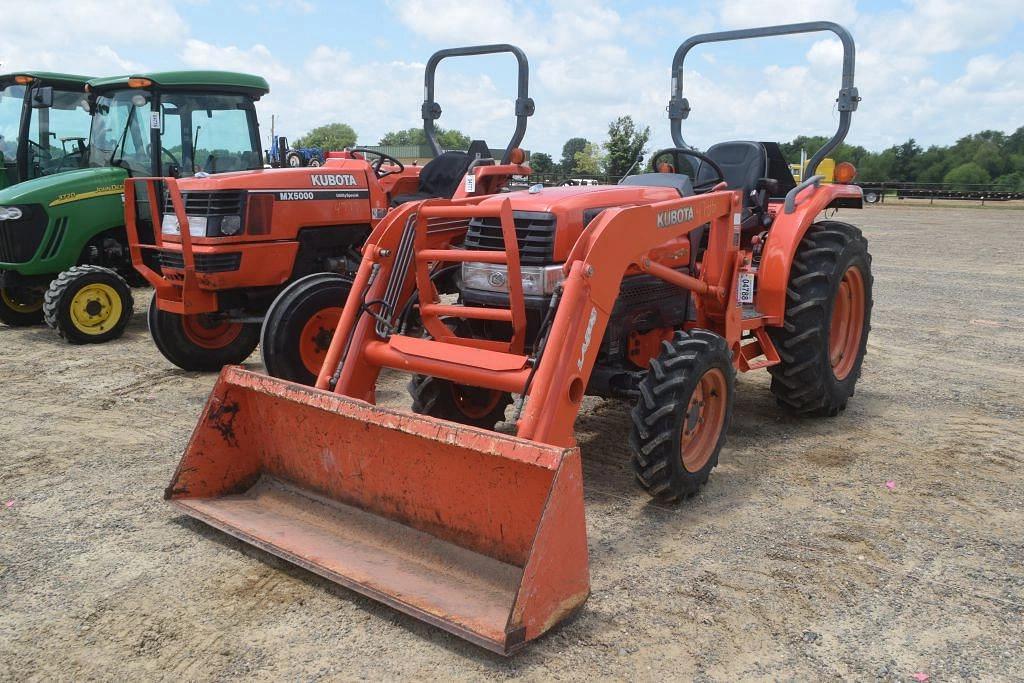 Image of Kubota L3130 Primary image