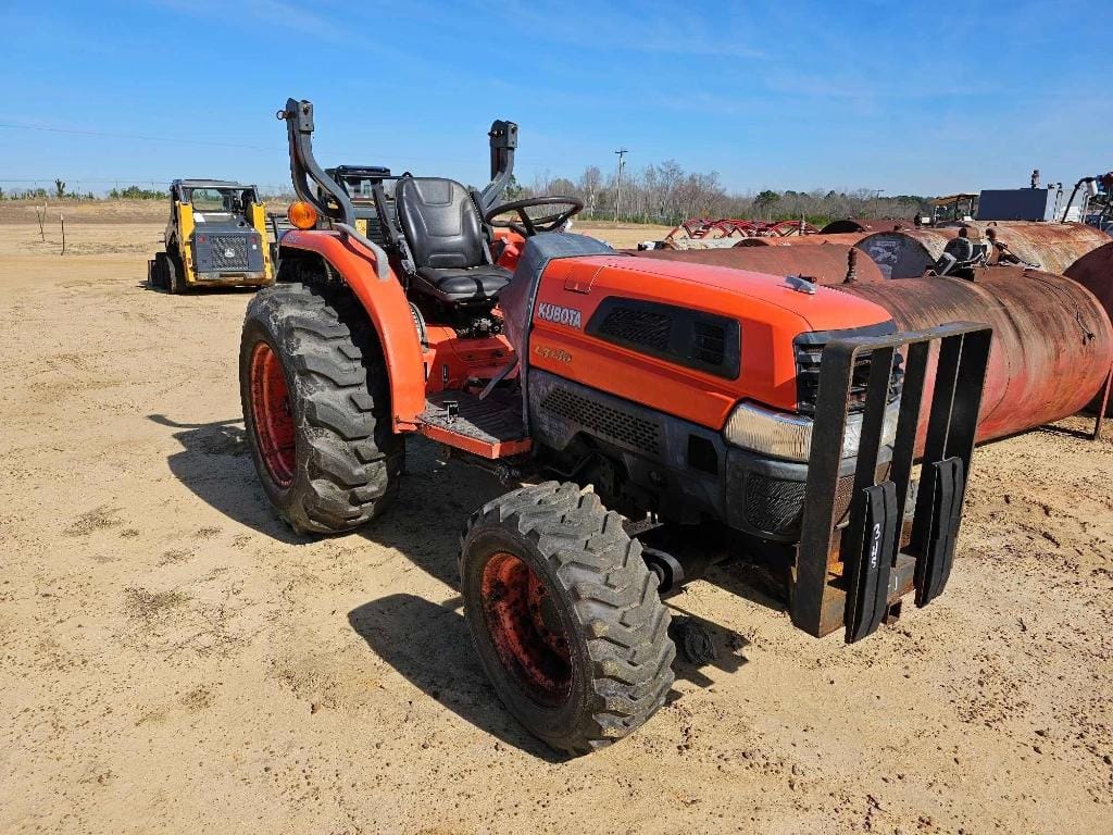 Main image Kubota L3130