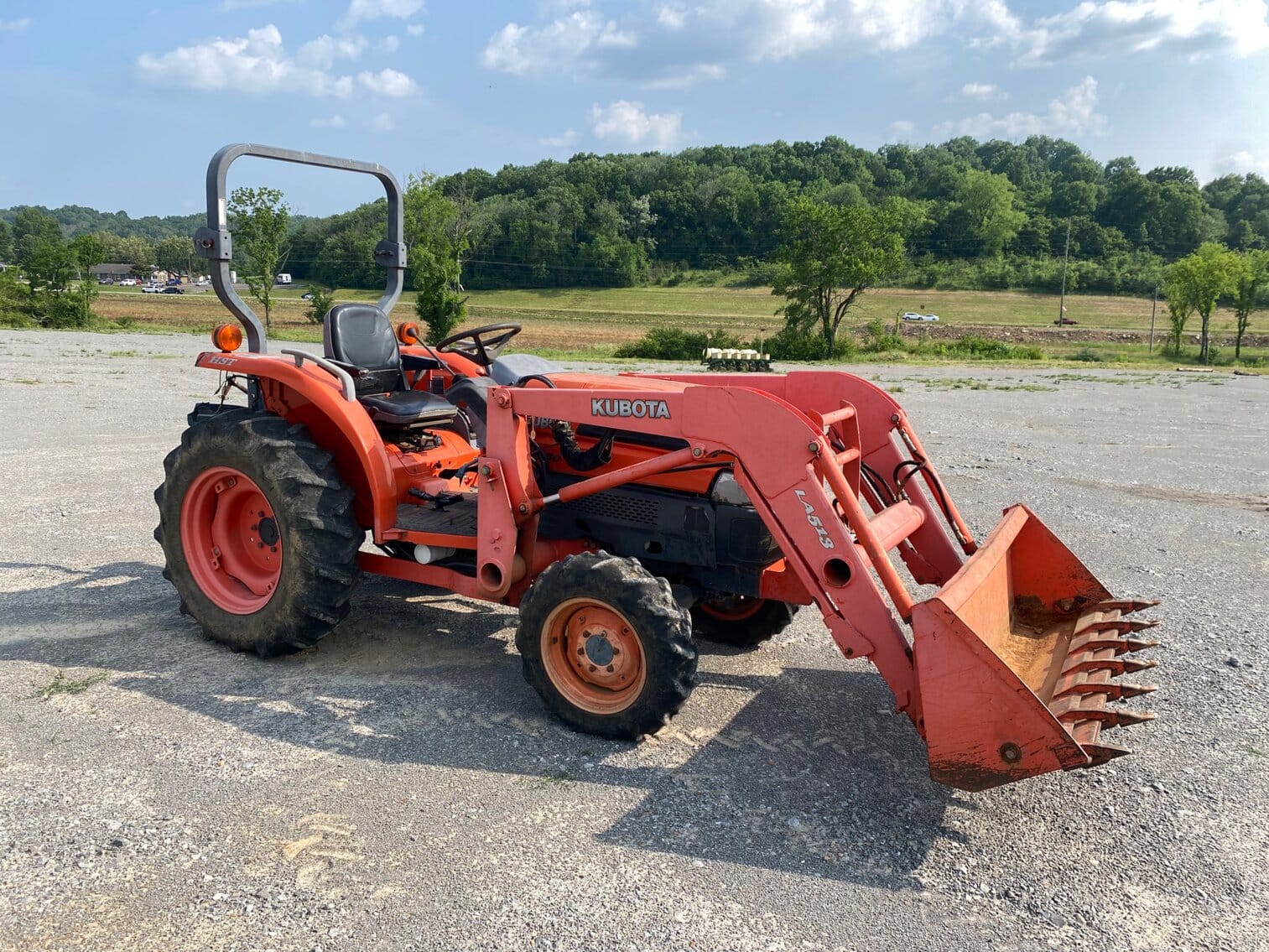 Main image Kubota L3130