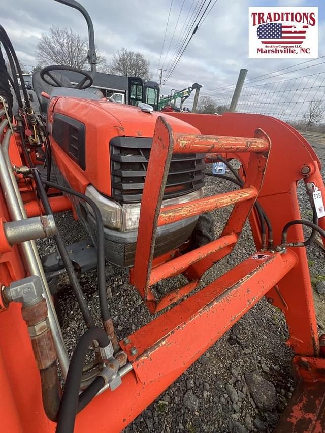 Image of Kubota L3130 equipment image 3