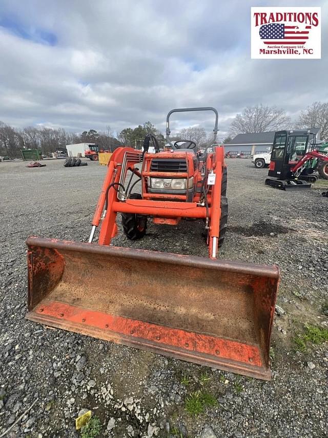 Image of Kubota L3130 equipment image 1