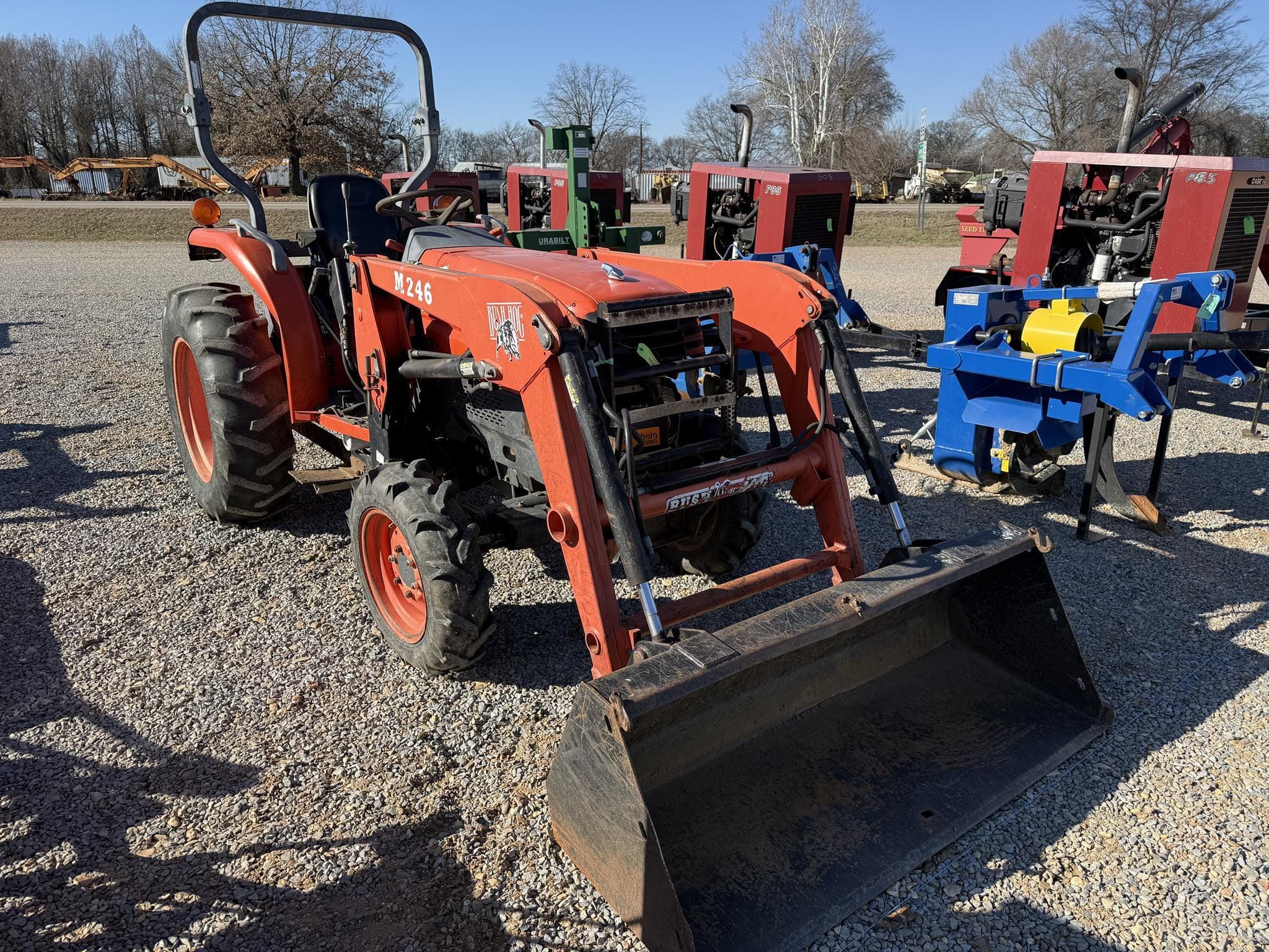 Kubota L3130 Equipment Image0