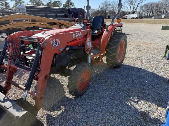 Image of Kubota L3130 equipment image 2