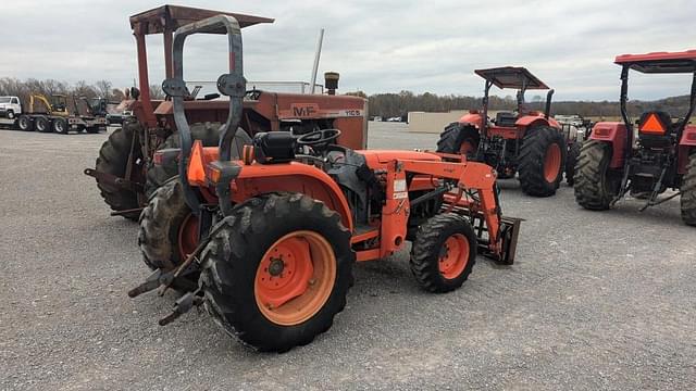 Image of Kubota L3130 equipment image 2