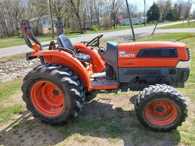 Image of Kubota L3130 equipment image 2