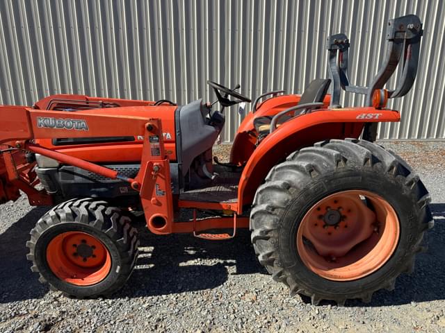 Image of Kubota L3130 equipment image 1