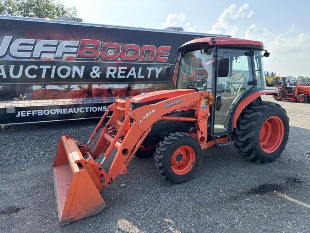 Image of Kubota L3240 Primary image