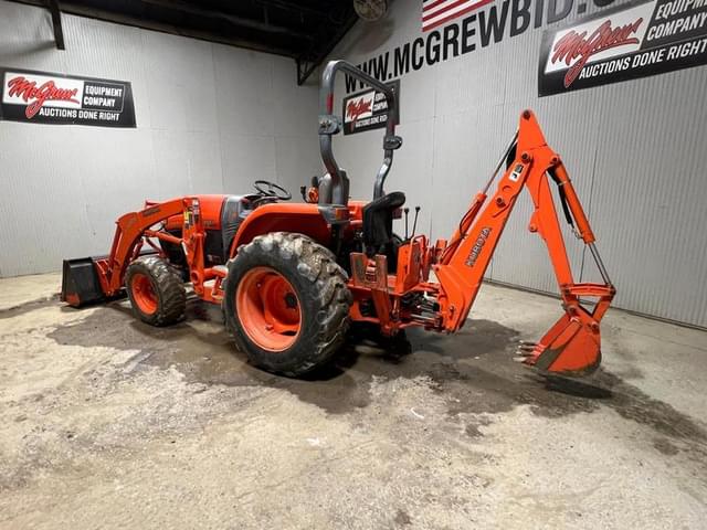 Image of Kubota L3240D equipment image 2