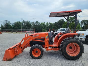 Main image Kubota L3240D