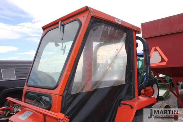 Image of Kubota L3250 equipment image 3