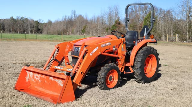 Image of Kubota L3301 equipment image 1