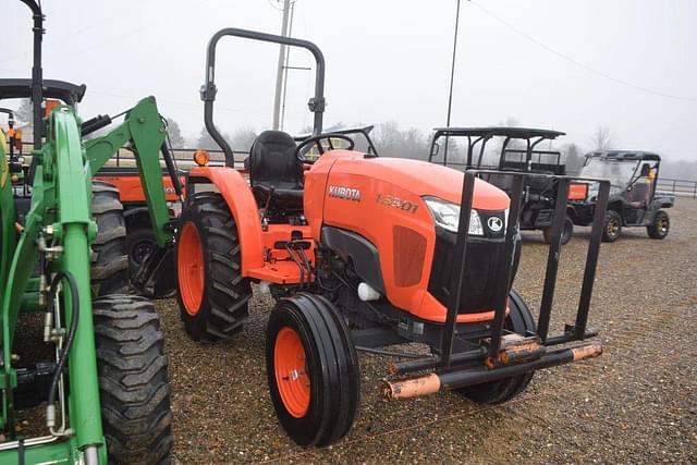 Image of Kubota L3301 equipment image 3