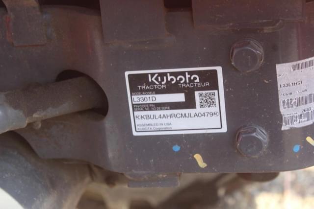 Image of Kubota L3301 equipment image 4