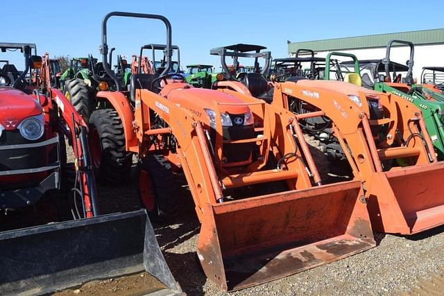 Image of Kubota L3301 equipment image 3