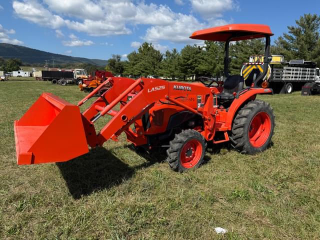 Image of Kubota L3301 equipment image 1