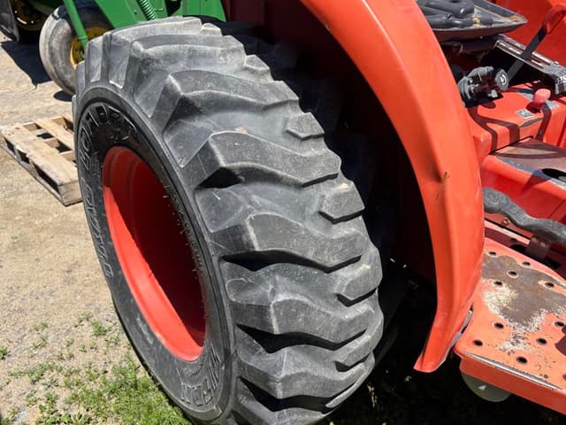 Image of Kubota L3301 equipment image 4