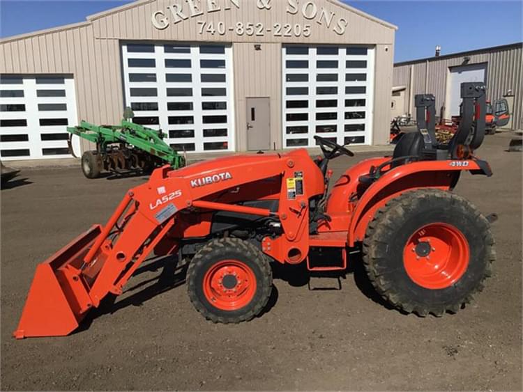 Kubota L3301 Tractors Less than 40 HP for Sale | Tractor Zoom