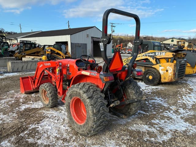 Image of Kubota L3301D equipment image 2