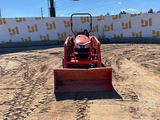Image of Kubota L3301D equipment image 1