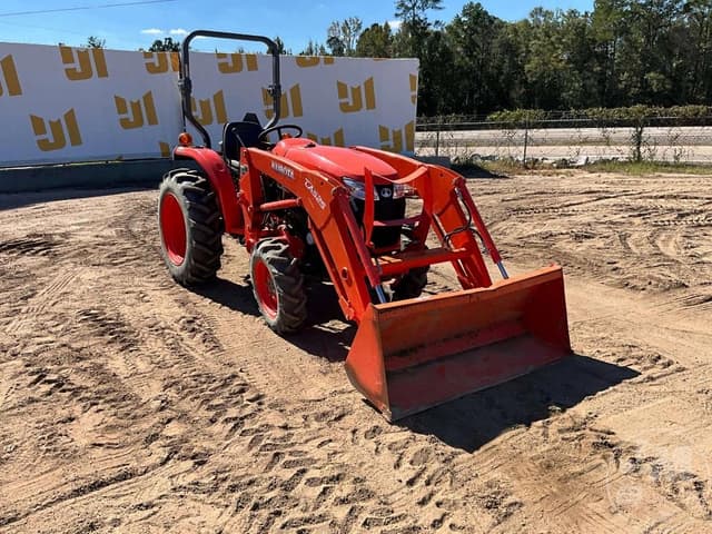 Image of Kubota L3301D equipment image 2