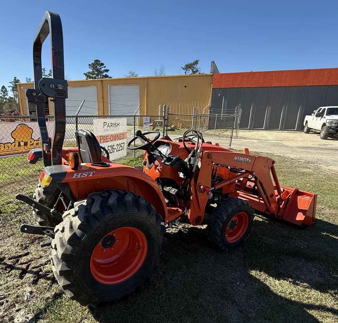Image of Kubota L3301HST Image 0