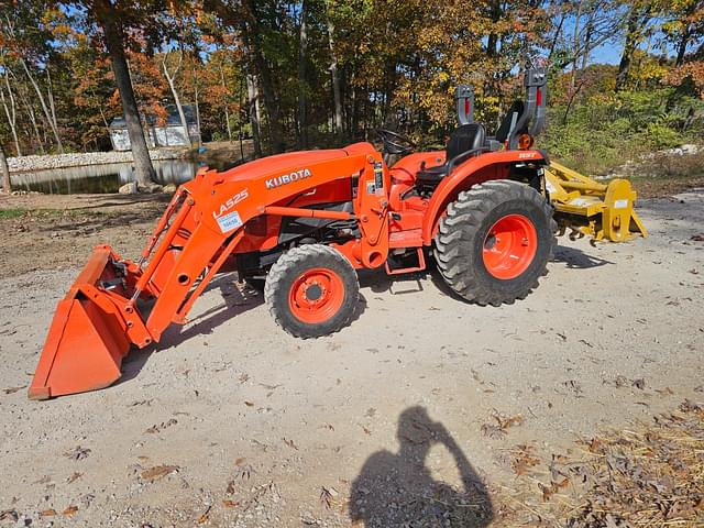 Image of Kubota L3301 equipment image 4