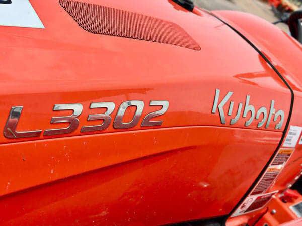 Image of Kubota L3302 equipment image 4