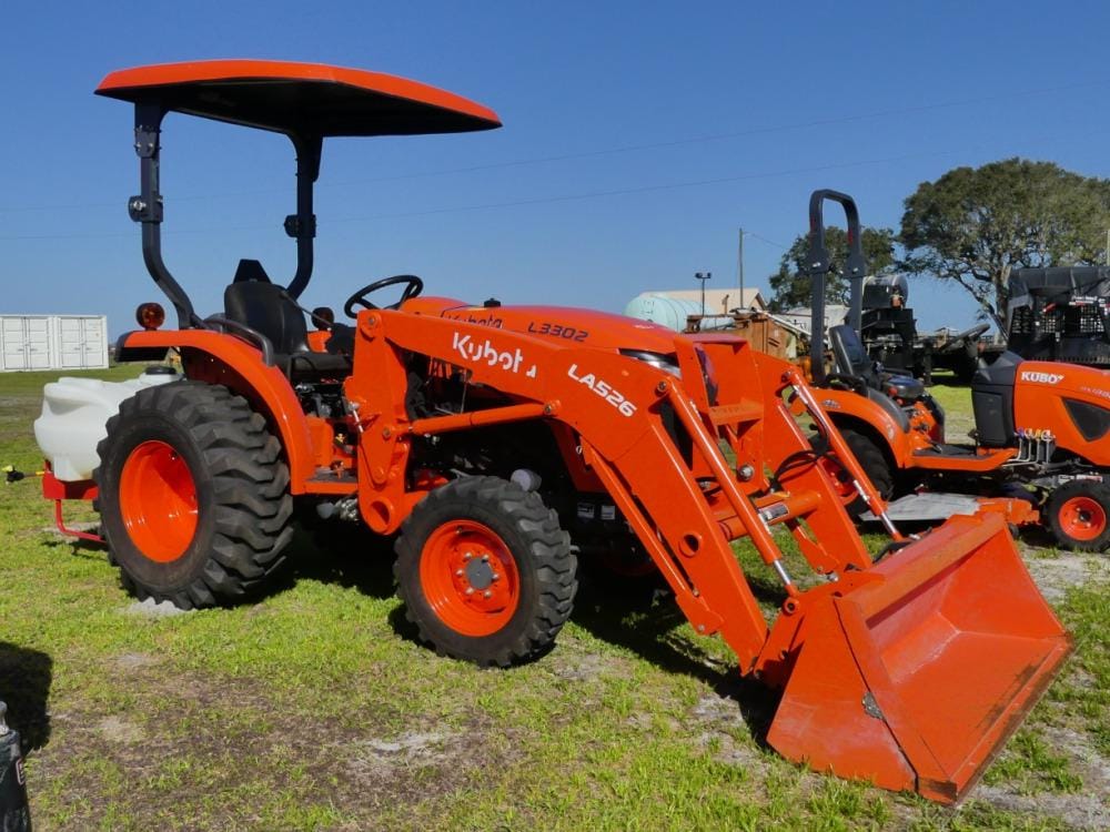 Main image Kubota L3302