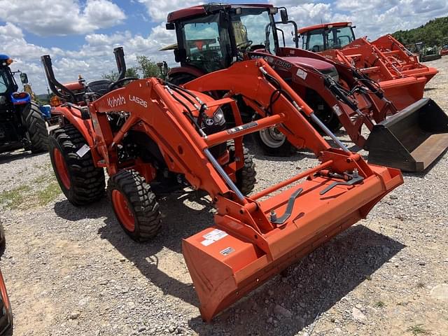 Image of Kubota L3302 equipment image 1