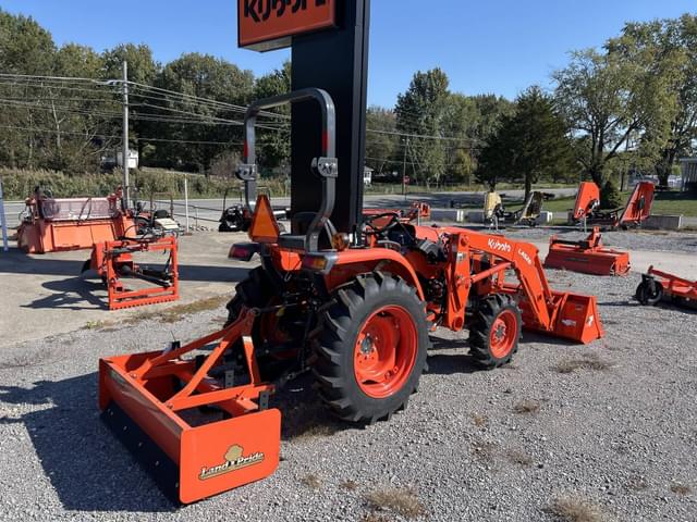 Image of Kubota L3302 equipment image 2