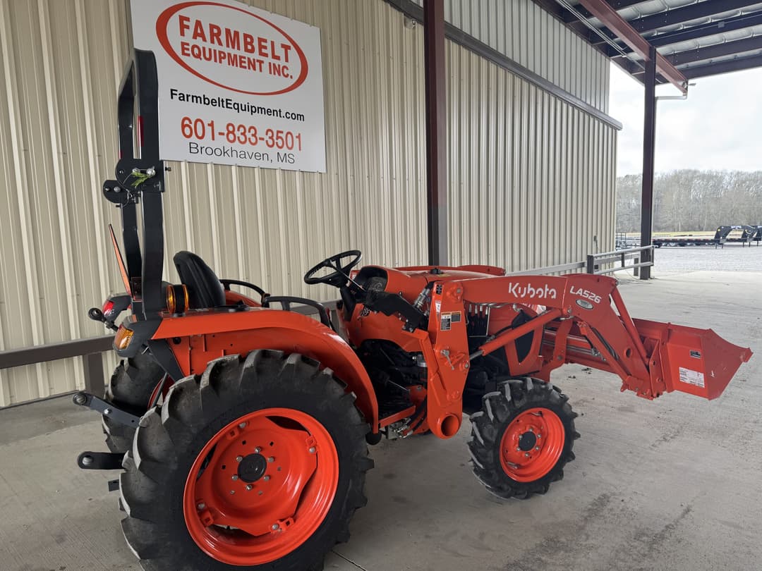 Image of Kubota L3302DT Image 1