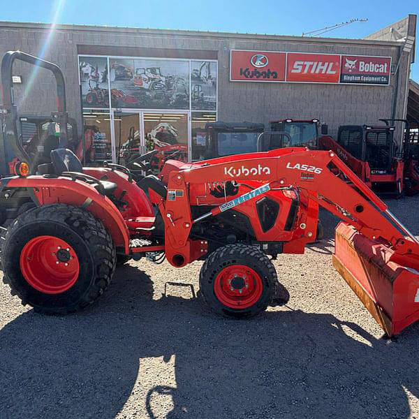 Image of Kubota L3302 equipment image 1