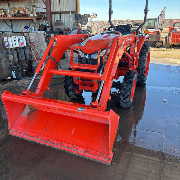 Image of Kubota L3302HST equipment image 2