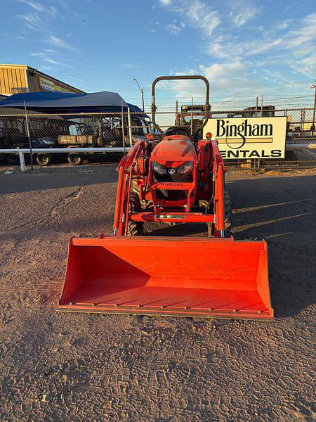 Image of Kubota L3302HST equipment image 2