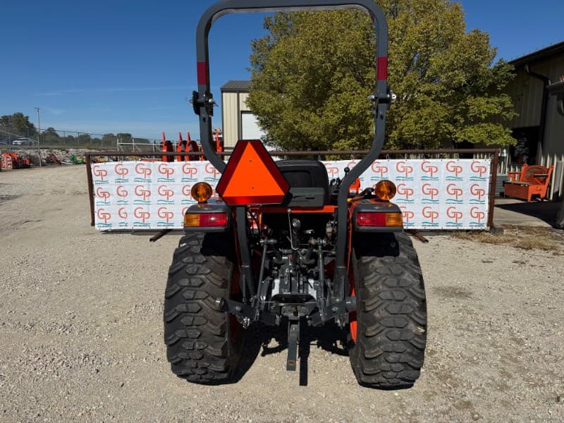 Image of Kubota L3302HST Image 1