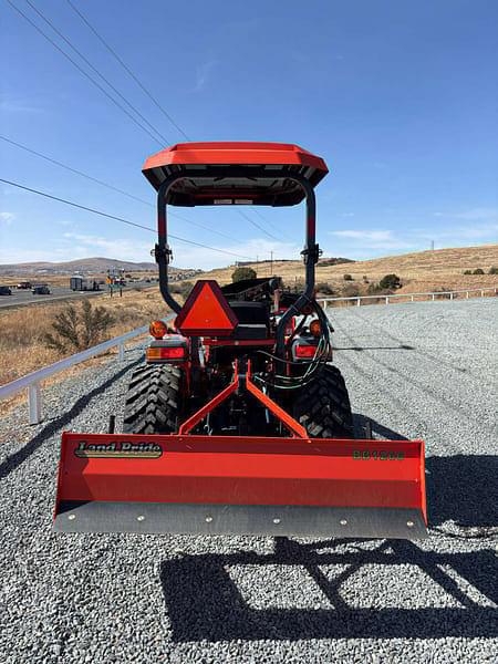 Image of Kubota L3302HST equipment image 3