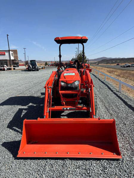 Image of Kubota L3302 equipment image 2