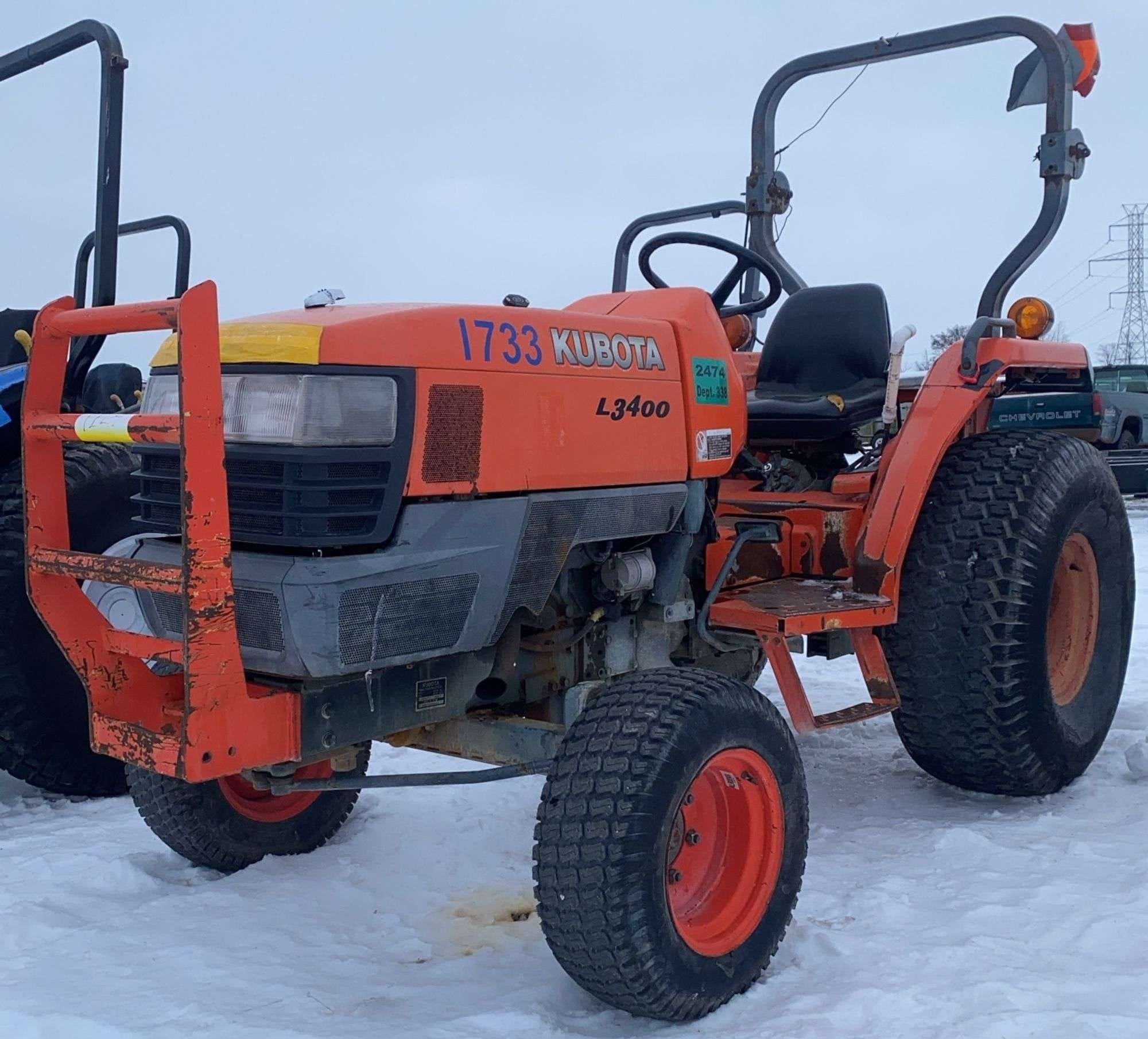 Kubota L3400 Equipment Image0