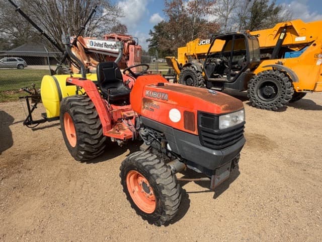 Image of Kubota L3400 equipment image 1