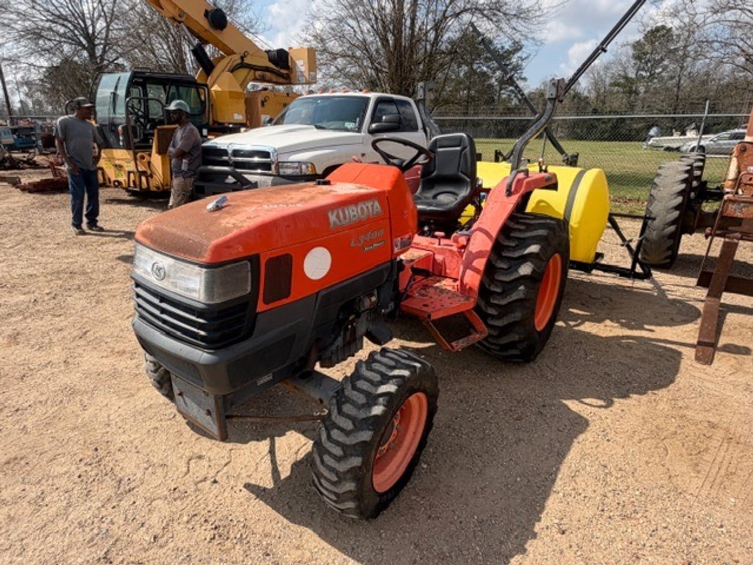 Kubota L3400 Equipment Image0