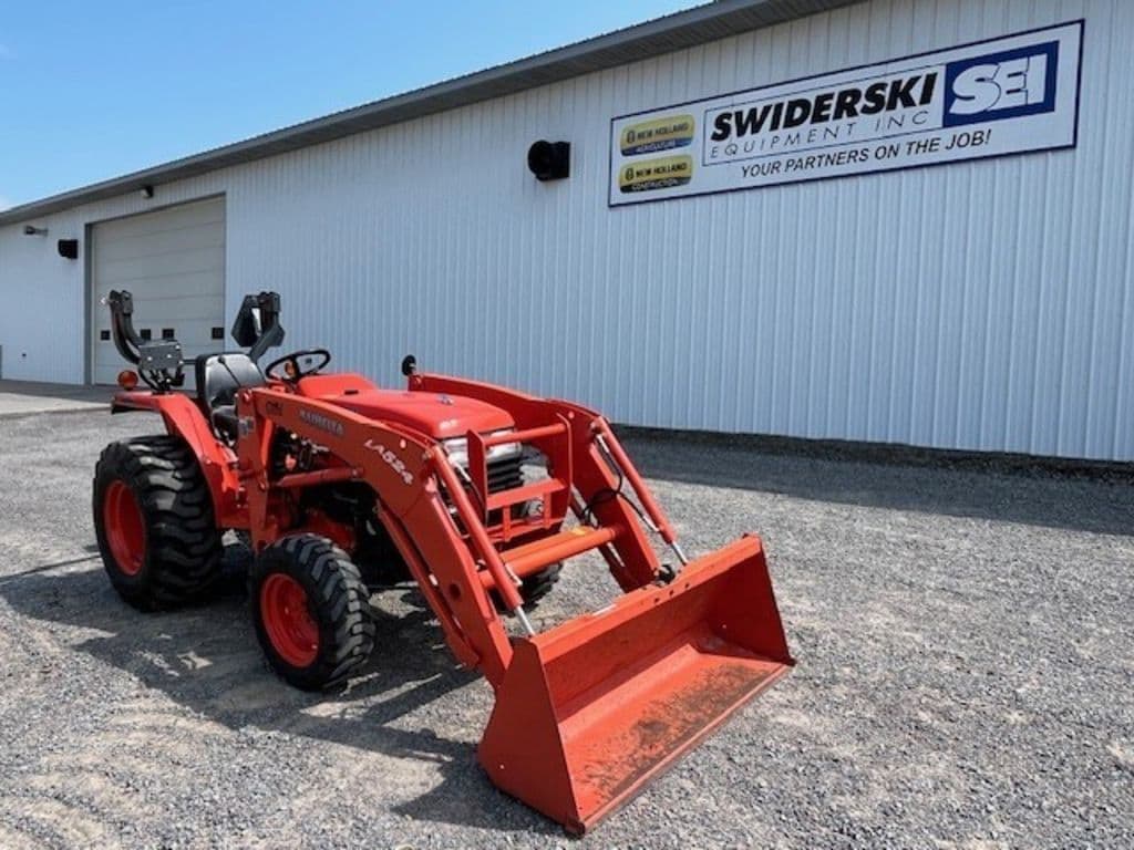 Image of Kubota L3400 Primary image
