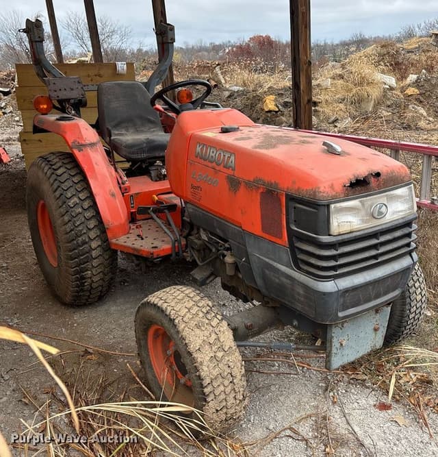 Image of Kubota L3400 equipment image 2