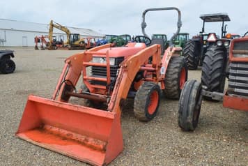 Main image Kubota L3400