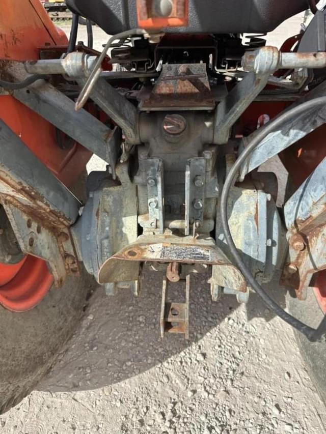 Image of Kubota L3400 equipment image 2