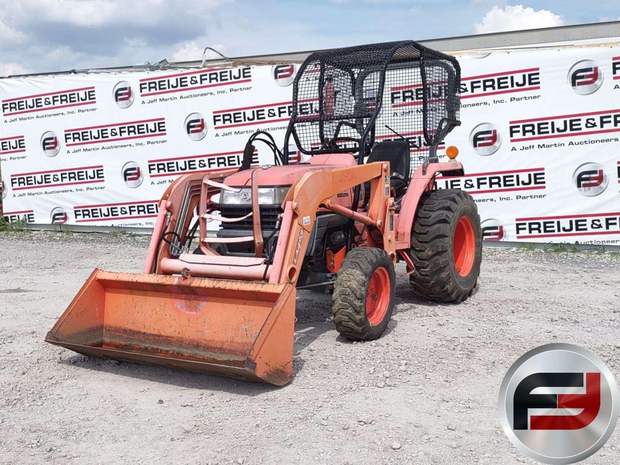 Main image Kubota L3400