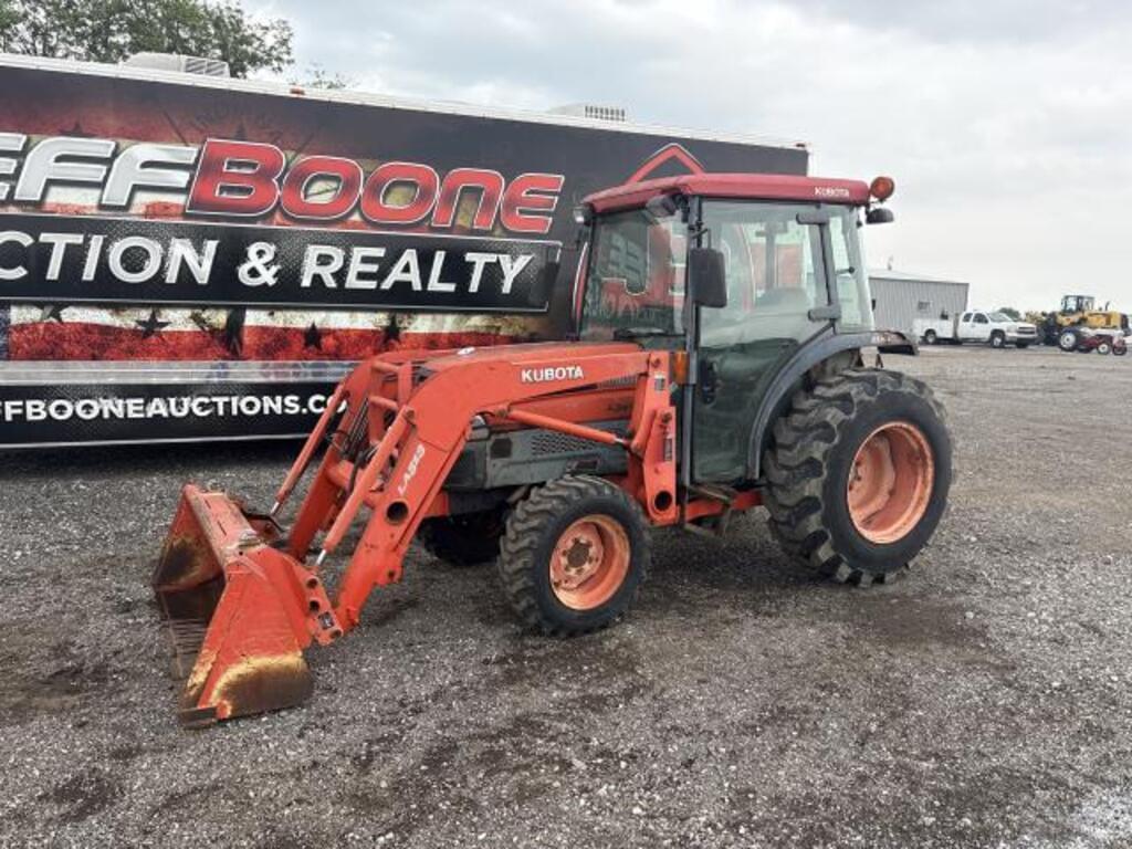 Image of Kubota L3430 Primary image