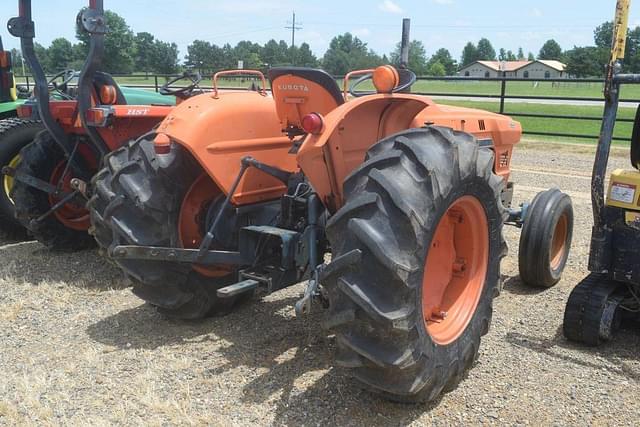 Image of Kubota L345 equipment image 2