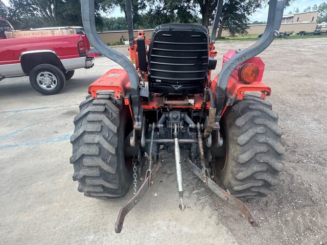 Image of Kubota L35 equipment image 4
