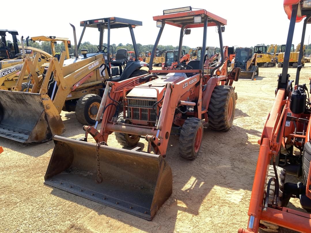 Image of Kubota L35 Primary image